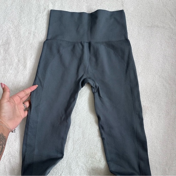 Set Active Sculptflex Seamless Leggings in Dark Grey Storm Size XS/S - Picture 8 of 10
